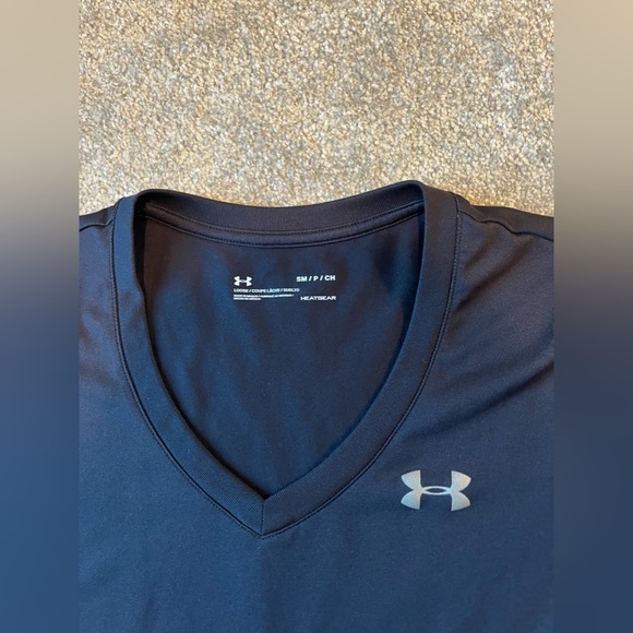 2  Underarmour Dri-Fit. Size Small. - Picture 6 of 8